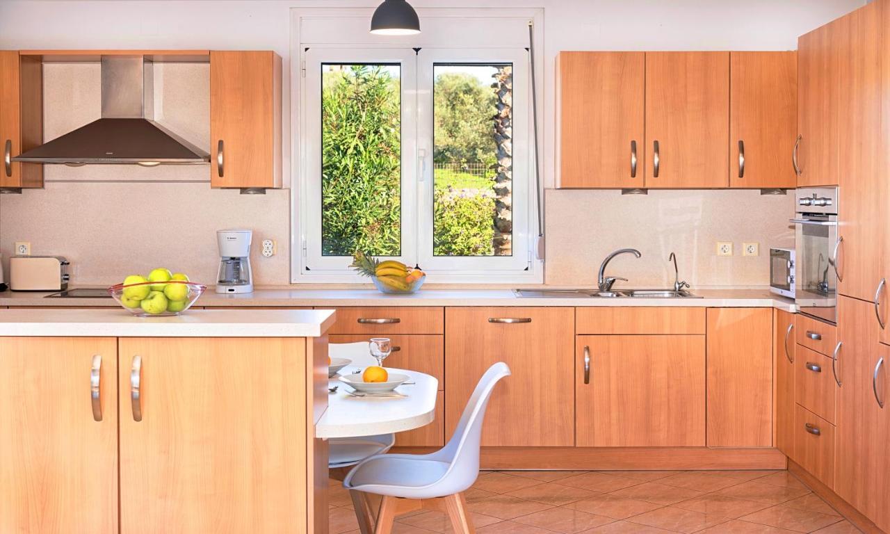 Villa Di Palma Heated Pool Koufi Екстериор снимка